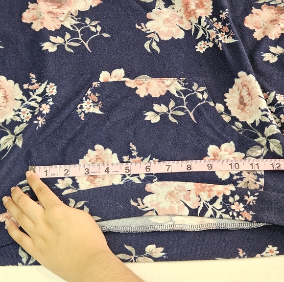 Ardene Floral Long Sleeve Top Hoodie - Picture 9 of 13